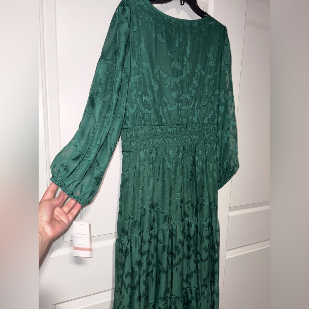 💚Elegant Green Taylor Dress💚 - Picture 10 of 10